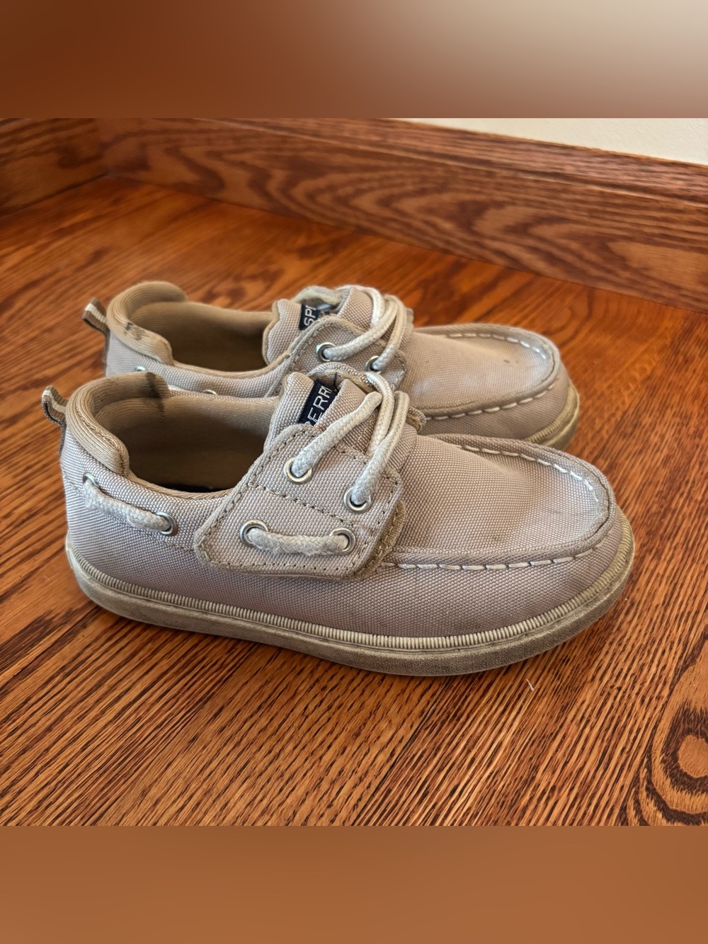Sperry Kids Boat Shoes hook & loop in khaki Toddler Size 10 fair condition